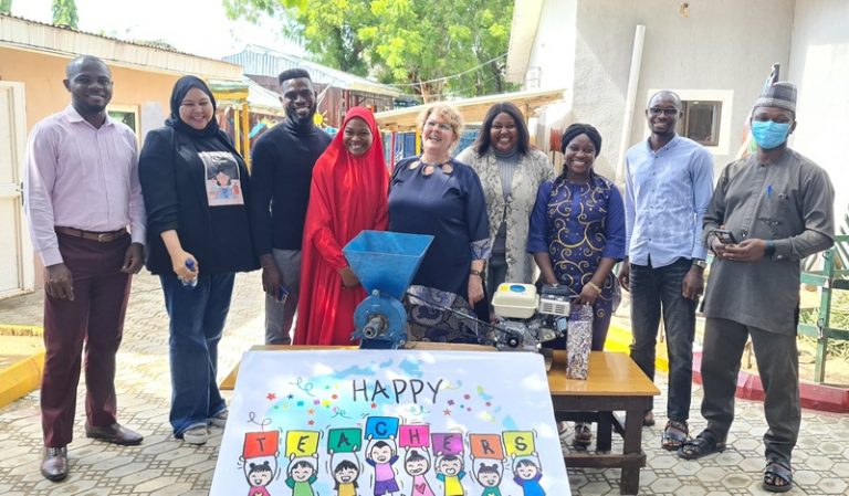 World Teachers Day was celebrated with gifts shared to Teachers & Nannies (1)